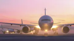 Американинг парвозга шайланаётган самолёти