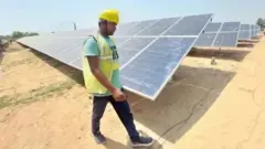 पंतप्रधान नरेंद्र मोदी, सौरप्रकल्प,