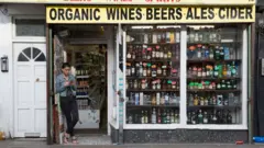 Alkol süpermarket İngiltere