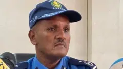 ኮሚሽነር ተኮላ አይፎክሩ