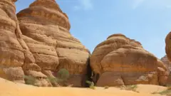 Ruinas de la antigua ciudad de Mada'in Saleh,
