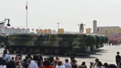 중국이 2019년 10월 1일 건국 70주년을 맞아 공개한 DF-41 대륙간탄도미사일