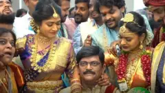 தந்தையின் உருவ சிலையைத் தங்கை திருமணத்திற்கு பரிசளித்த அண்ணன்