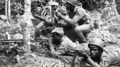 A yayin da ake cika shekaru 50 da yakin Biafra a Najeriya, daya daga cikin wadanda suka san zamanin da aka yi yakin,ya yi wa BBC bayani a kan abin da yake ganin ya haddasa basasar.