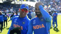 విరాట్ కోహ్లీ, ధోనీ