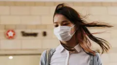 周庭星期一（11月23）就一起非法集結案認罪，被即時收押，12月1日判刑。