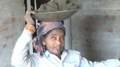 కూలీలు