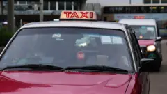 在香港坐的士為何成為不少人的痛苦經歷？