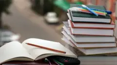 ছাপানো বই কি একদিন উঠে যাবে?