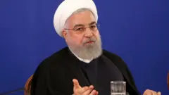 İran Cumhurbaşkanı Hasan Ruhani, Trump'la görüşmenin gerçekleşmesi için yaptırımların kaldırılması şartı getirdi.