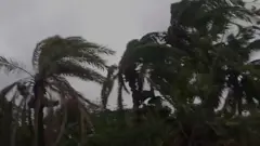 আম্পানের দাপট