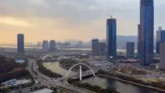 ২০২২ সালে এসে আবারও চীনের প্রবৃদ্ধি কমে যায়