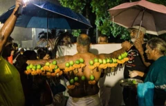 Mutumin da ya huhhuda jikinsa ya ɗaura lemon tsami