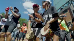 වසර 30ක නිදහස ගැන දකුණු අප්‍රිකානුවන්