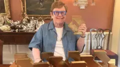 Элтон Джон