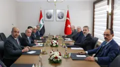 19 Aralık'ta Türk ve Iraklı heyetler arasındaki görüşme.