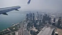 Qatar waa dal yar balse saameyn weyn ayuu leeyahay waana  xulafada muhiimka ah ee Mareykanka waxayna martigelisaa saldhig weyn oo dhanka cirka ah.