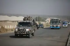 Bas