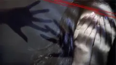 নারী মুখ ঢেকে আছেন, প্রতীকী ছবি