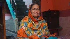 2020 டெல்லி கலவரம்: 5 ஆண்டுகளாக சிறையில் இருப்போருக்கு விடுதலை எப்போது? பிபிசி கள ஆய்வு