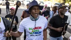 One "March and March" demonstration for Johannesburg for April say make all illegal foreign immigrants comot di kontri 