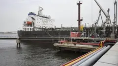 கச்சா எண்ணெய் வர்த்தகம்