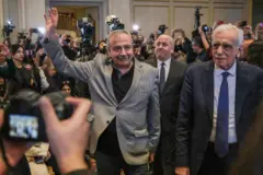 Sırrı Süreyya Önder Ahmet Türk ile birlikte.  