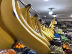 Ошто банан өстүргөн багбан айым базардагы банандын даамы ал өстүргөн банандыкына караандабайт деп жатат...