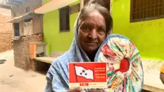 20 રૂપિયાની કૂપન દેખાડતાં શાંતિ દેવી