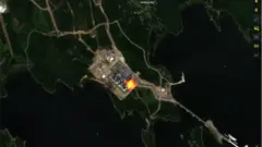 نسخه رنگی شده تصویر ماهواره‌ای از سوزاندن گاز در مجتمع گاز نزدیک مرز فنلاند