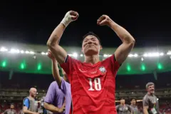 Güney Kore'nin 18 numaralı oyuncusu Hyeon-Gyu Oh, 11 Haziran 2026'da Guadalajara Stadyumu'nda Güney Kore ile Çekya arasında oynanan FIFA Dünya Kupası 2026 A Grubu maçının ardından takımının zaferini kutluyor.
