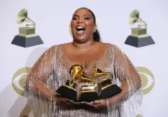 Lizzo oo abaalmarin guddoomaysa