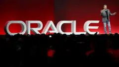 Larry Ellison pronuncia un discurso de apertura durante Oracle OpenWorld el 22 de octubre de 2018 en San Francisco, California.