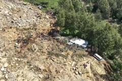 Vista aérea de la aldea cubierta tras un deslizamiento de tierra en Papúa Nueva Guinea.