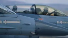 F-16