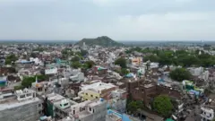 Vista da cidade de Banda.