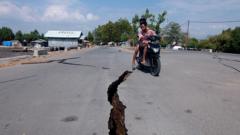 Terremoto de magnitude 7,7 mata ao menos 47 pessoas na Indonésia