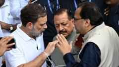 राहुल गांधी के धरने पर बैठते ही मोदी सरकार के मंत्री तत्काल बात करने क्यों पहुँच गए थे?