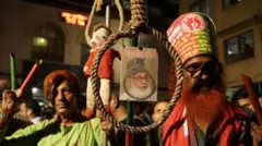 యాంటీ జమాత్ బంగ్లాదేశీల నిరసనలు