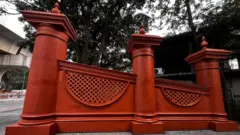 সংস্কারের পর বুধবার উদ্বোধন হয় ঢাকা গেট