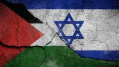 Mzozo wa Israel na Palestina karibu umegawanya ulimwengu katika kambi mbili.