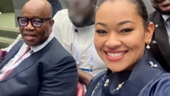 Hoton sanata Godswill Akpabio da sanata Natasha Akpoti-Uduaghan lokacin da suke haalrtar taron ƙungiyar majalisar dokokin ta duniya a Geneva a 2024. 

