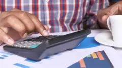 সঞ্চয়পত্রের মুনাফা কমানোয় দুশ্চিন্তা বাড়ছে মধ্যবিত্তের