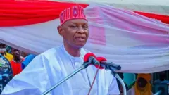 Gwamnan Kano tsaye yana jawabi a gaban Abin magana