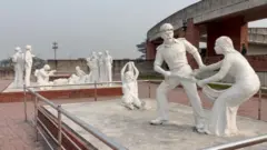 Liberation war sculpture