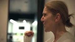 Le documentaire I am : Céline Dion, sorti récemment, est un récit intime de sa maladie et de son traitement.