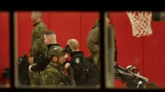 သေနတ်သမားကို ရှာဖွေရေးဆက်လုပ်နေ 