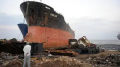 વેપાર, ભાવનગર, અલંગ, હૂતી વિદ્રોહી, લાલ સાગર, ગુજરાત અર્થતંત્ર, બીબીસી ગુજરાતી
