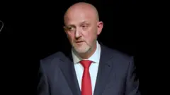 ማይክ በርገስ 