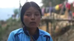 મહિલા